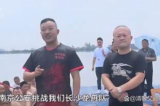 记者：拜仁冬窗优先引进阿劳霍，若求购不成将追求帕利尼亚